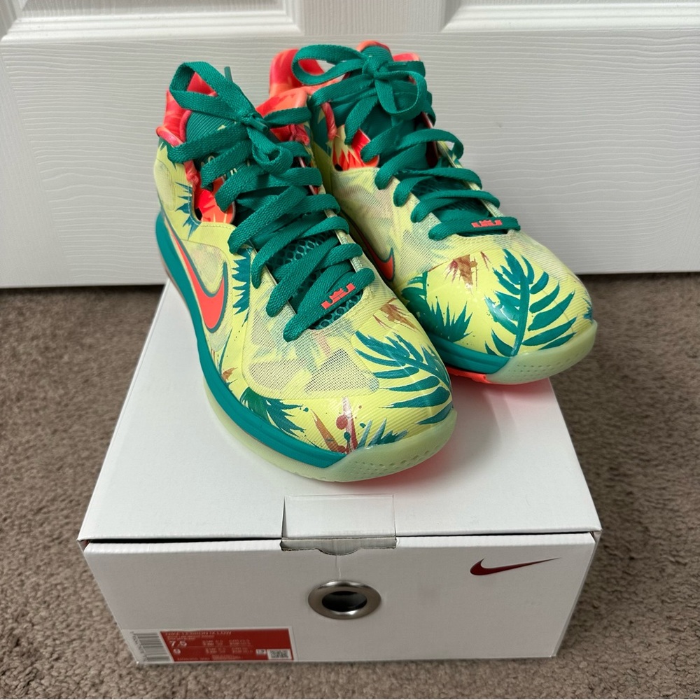 Special edition New w/box Nike Lebron IX Low Shoes,Men’s 7.5- Women’s size 8.5/9 - Picture 11 of 15